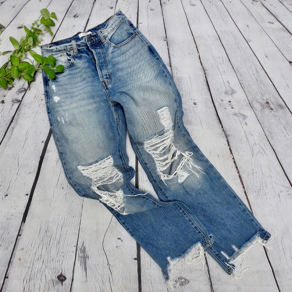 Cello Women's Staight Leg Dad Jeans Size 3/26